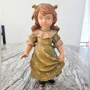 Dolfi  Santini Carved Wood Doll Tina Green Dress 53/3000. Good Used Cond. 8.5in